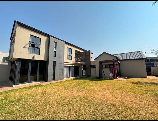 4 BEDROOM HOUSE FOR SALE IN MIDSTREAM MEADOWS